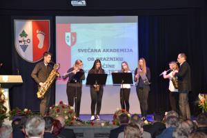 OMT - obcinski praznik 14032017 (9) - Komorna skupina GS Trebnje, mentro David Kocijan